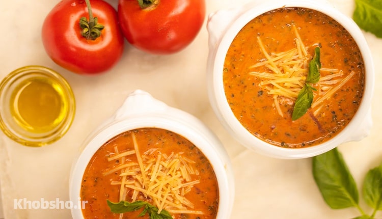 سوپ پارمسان، ریحان، گوجه فرنگی